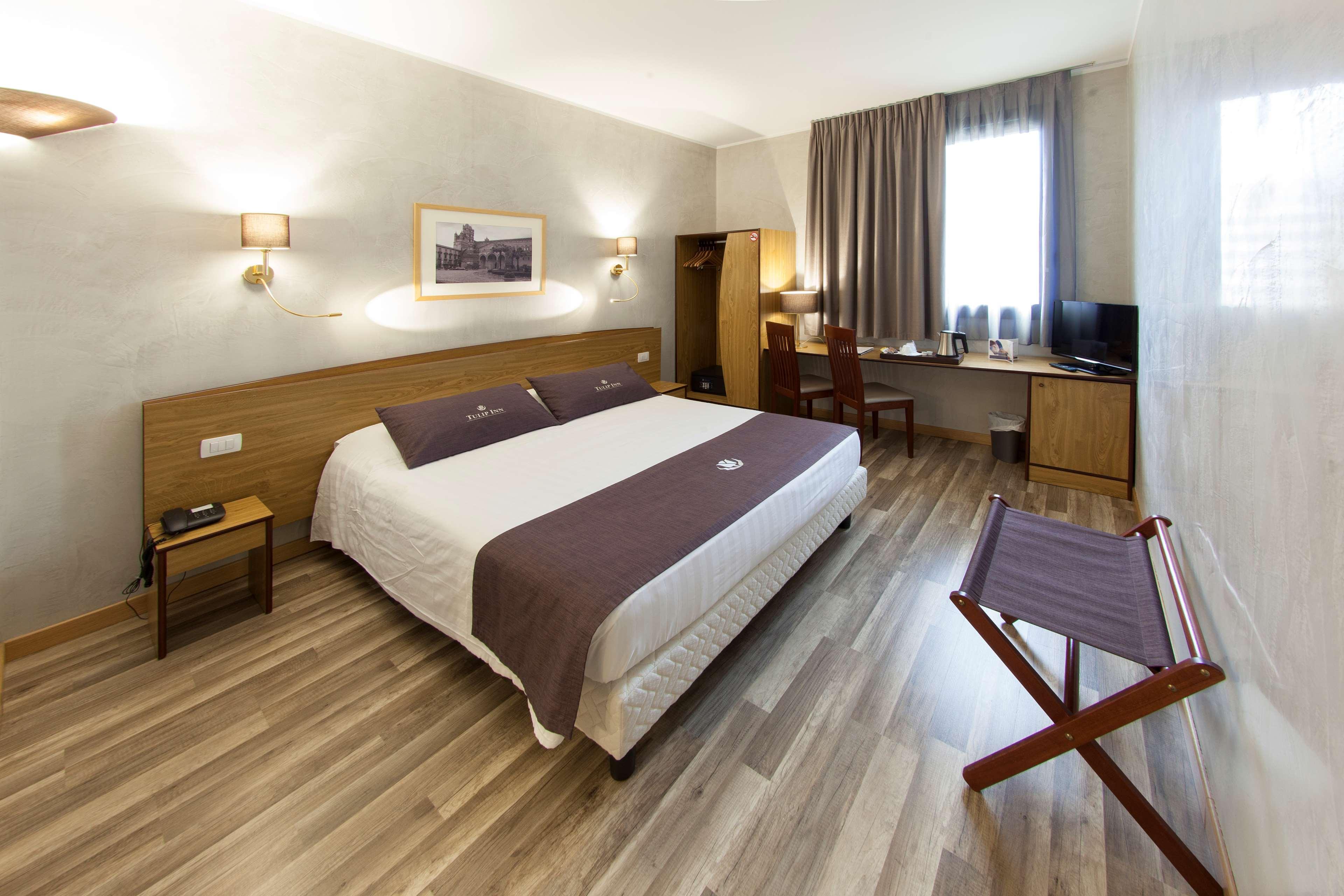 Tulip Inn Padova Bagian luar foto