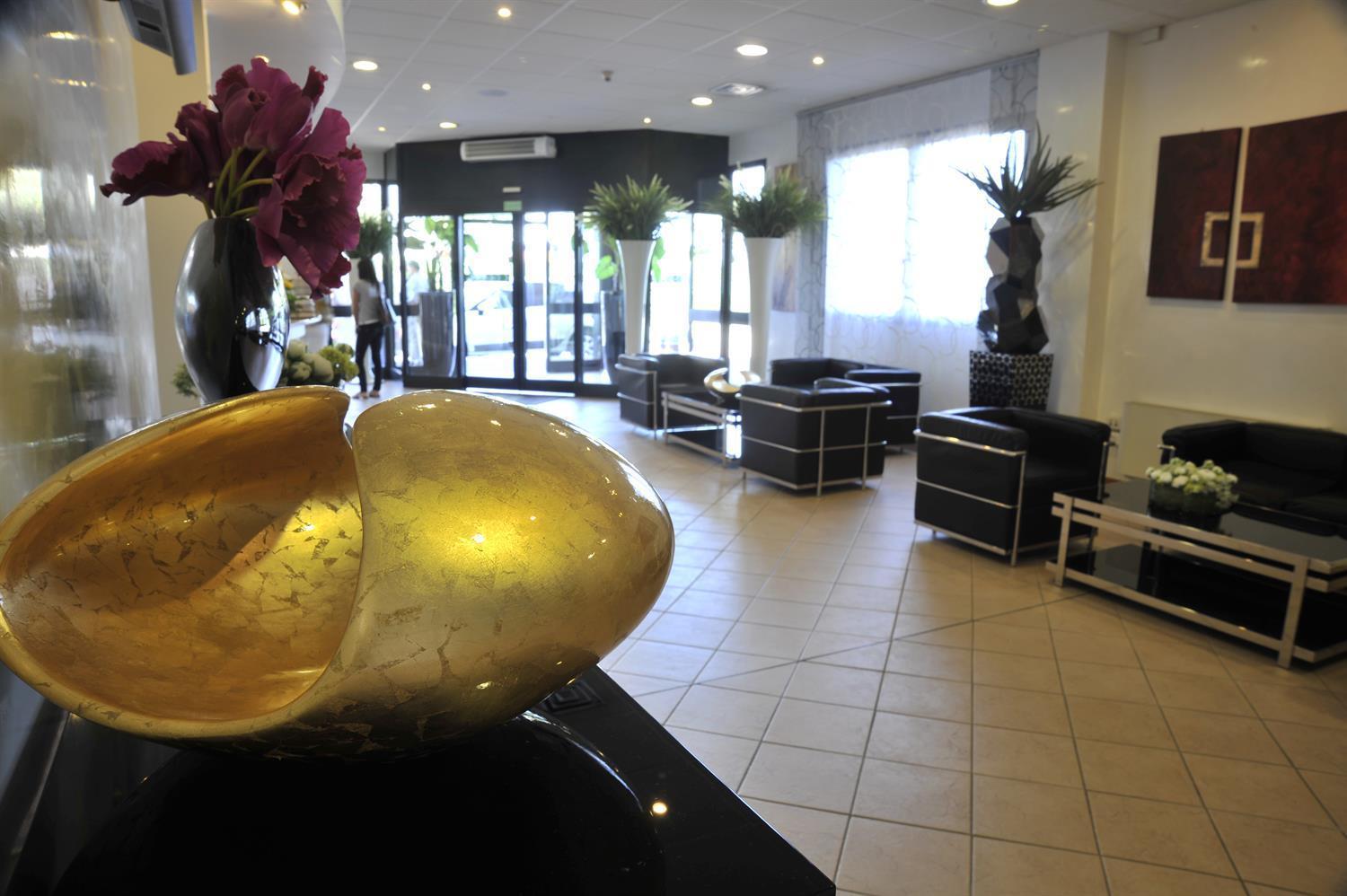 Tulip Inn Padova Bagian luar foto