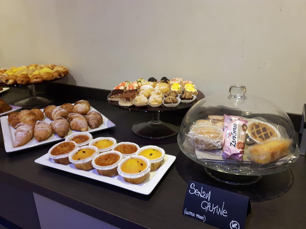 Tulip Inn Padova Bagian luar foto